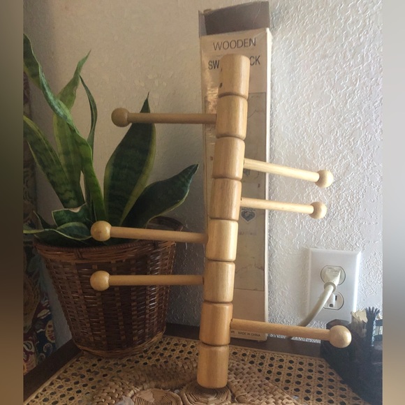 Unique Vintage Wooden Swivel Rack - Picture 2 of 13
